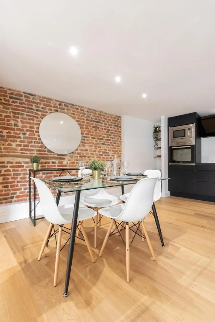 Old Lille - Lovely Typical Apartment!